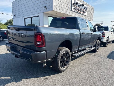 Used 2025 RAM 2500 Big Horn AWD/4WD image 10