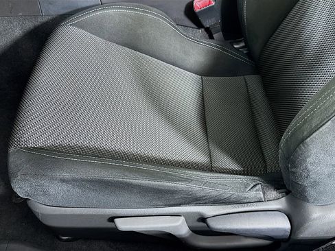 Used 2018 Toyota 86 image 22