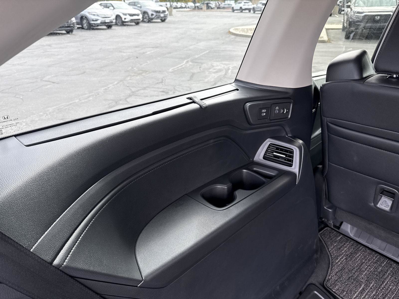 Certified 2026 Honda Odyssey Touring image 9