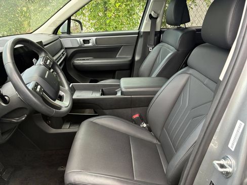 Used 2025 Hyundai Santa Fe SEL FWD image 30