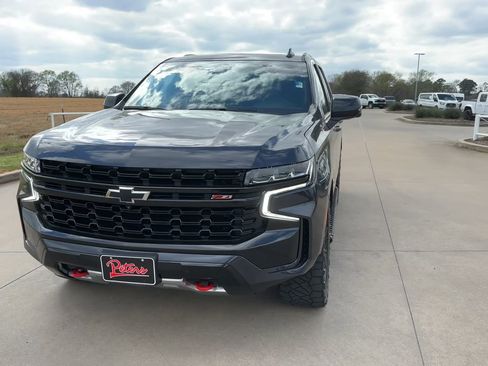 Used 2023 Chevrolet Tahoe Z71 w/ Z71 Off-Road Package image 4