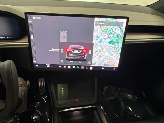 Used 2024 Tesla Model X AWD/4WD image 17
