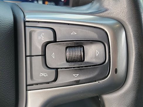 Used 2023 Chevrolet Silverado 1500 RST w/ Z71 Off-Road Package AWD/4WD image 6