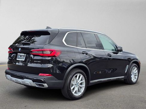 Used 2021 BMW X5 xDrive40i w/ Convenience Package AWD/4WD image 3