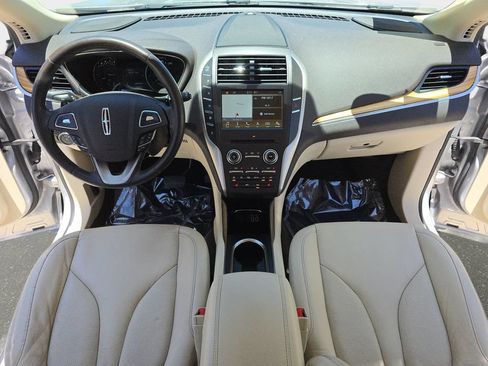 Used 2016 Lincoln MKC Select w/ Select Plus Package FWD image 10