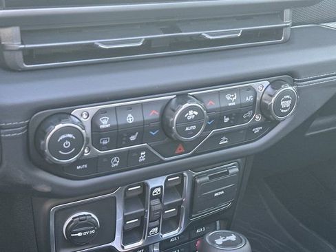 New 2026 Jeep Wrangler Unlimited Rubicon image 26