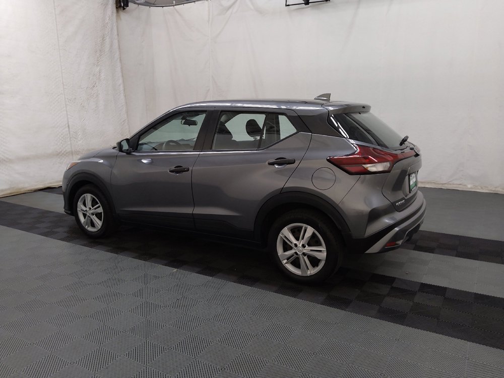 Used 2021 Nissan Kicks S FWD image 3