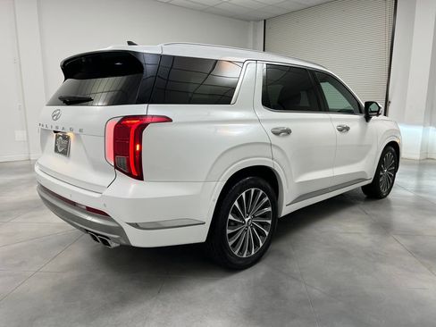 Used 2024 Hyundai Palisade Calligraphy image 7