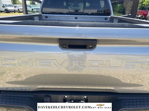 Used 2023 Chevrolet Colorado Z71 w/ Z71 Convenience Package 2 AWD/4WD image 5