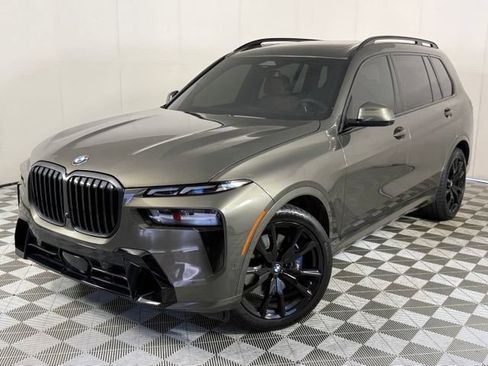 Used 2025 BMW X7 xDrive40i w/ M Sport Package AWD/4WD image 1