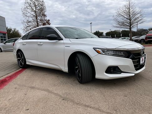 Used 2022 Honda Accord Sport image 5