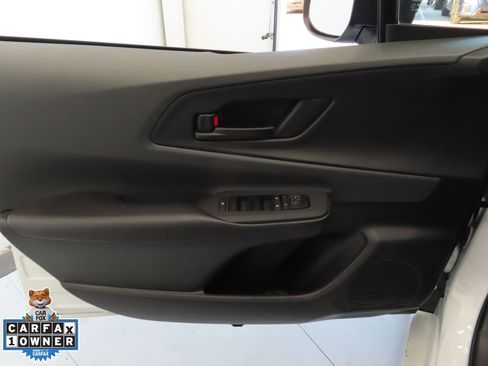 Used 2024 Toyota Prius LE image 11