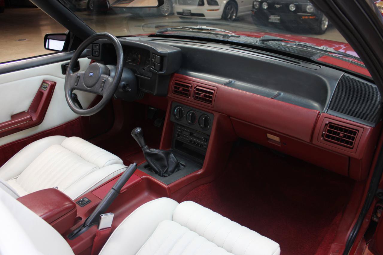 Used 1987 Ford Mustang GT RWD image 6