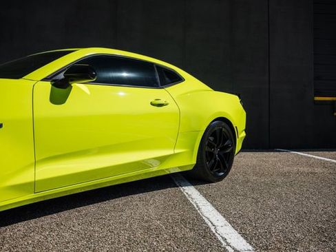 Used 2019 Chevrolet Camaro LT w/ 1LE Track Performance Package image 31