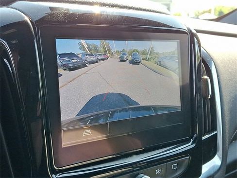 Certified 2023 Chevrolet Traverse LT w/ LPO, Floor Liner Package image 18