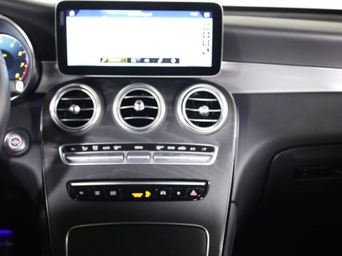 Used 2020 Mercedes-Benz GLC 300 4MATIC image 54