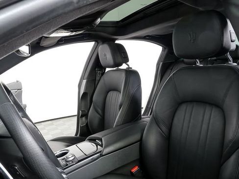 Used 2022 Maserati Ghibli Modena Q4 image 2