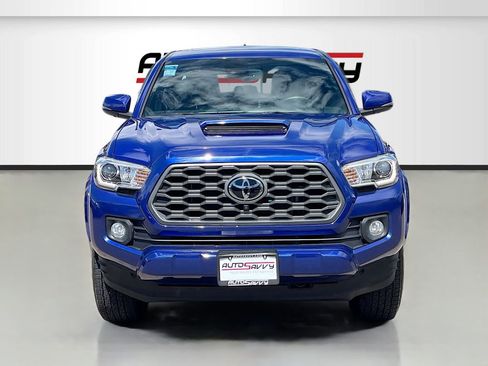 Used 2023 Toyota Tacoma TRD Sport w/ TRD Premium Sport Package AWD/4WD image 2
