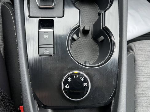 Used 2022 Nissan Rogue SV image 27