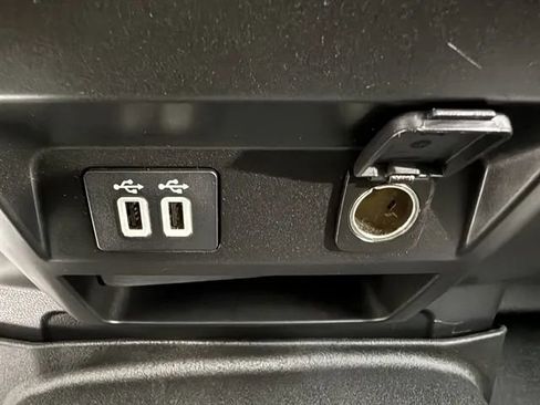 Used 2019 Ford F150 XLT image 30
