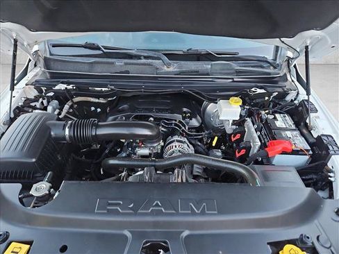 Used 2022 RAM 1500 Laramie AWD/4WD image 23