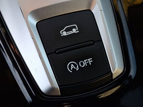 Used 2019 Honda Pilot Touring image 27