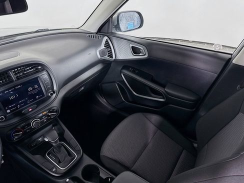 Used 2024 Kia Soul LX w/ Option Group 015 image 22