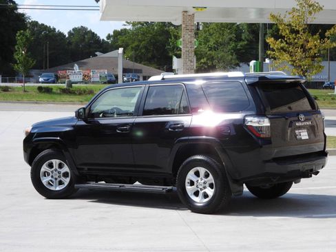 Used 2016 Toyota 4Runner 2WD SR5 image 18