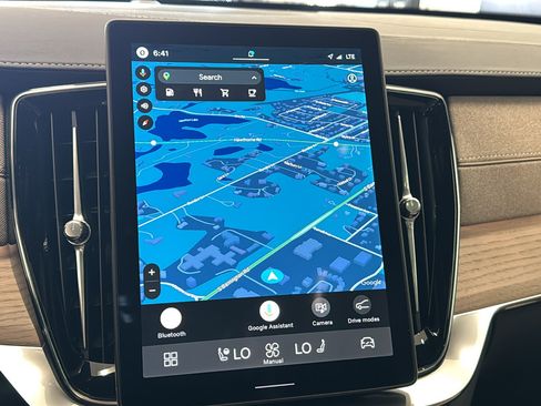 New 2026 Volvo XC90 B5 Core AWD/4WD image 16