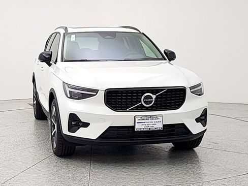 New 2026 Volvo XC40 B5 Plus w/ Protection Package Premier AWD/4WD image 2