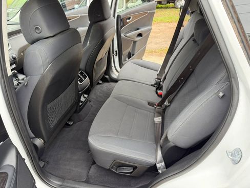 Used 2017 Kia Sorento LX w/ LX Convenience Package image 13