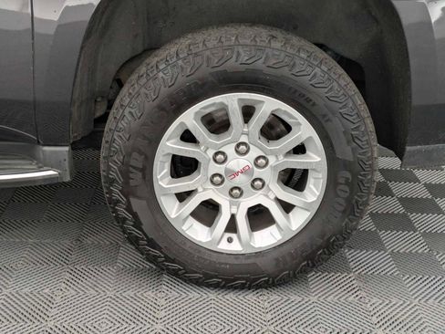 Used 2017 GMC Yukon XL SLT image 15