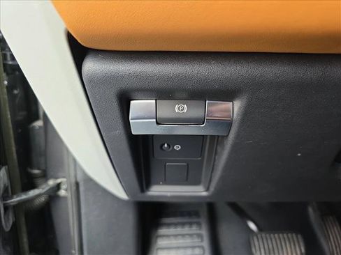 Certified 2023 Land Rover Defender 130 First Edition image 26