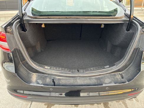 Used 2017 Ford Fusion SE w/ Equipment Group 201A image 15