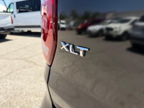 Used 2019 Ford Explorer XLT w/ Equipment Group 201A AWD/4WD image 40