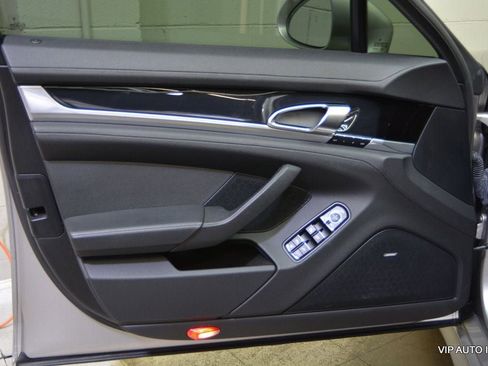 Used 2011 Porsche Panamera 4 AWD/4WD image 7