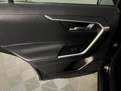 Used 2024 Toyota RAV4 XLE image 30