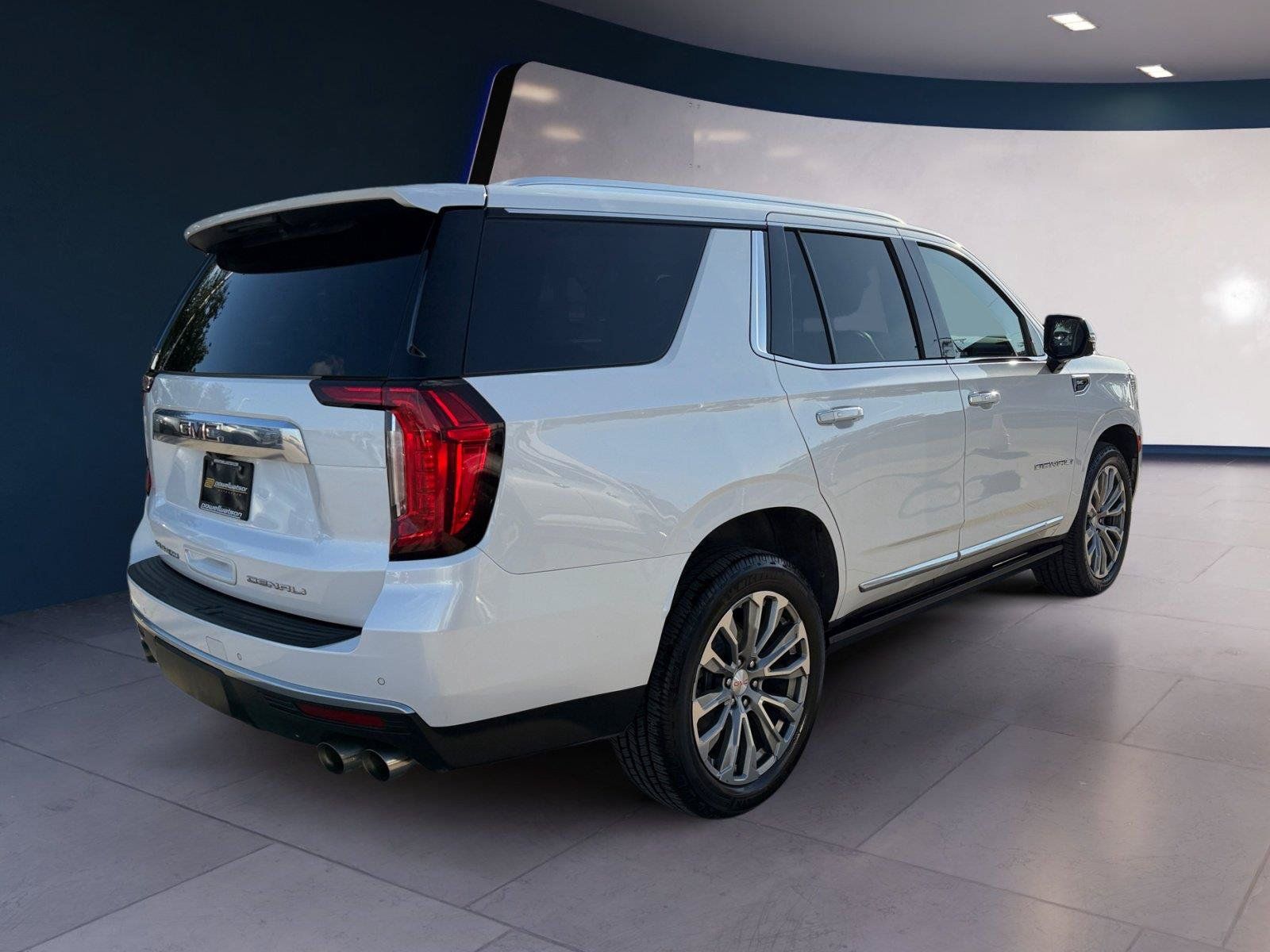 Used 2021 GMC Yukon Denali w/ Denali Premium Package RWD image 5