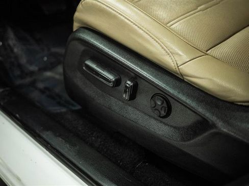 Used 2019 Honda CR-V EX-L image 16