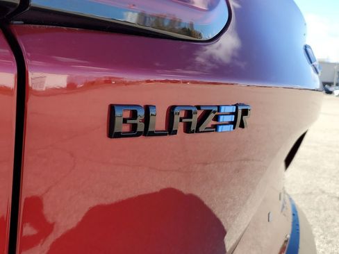 Certified 2025 Chevrolet Blazer EV RS image 26