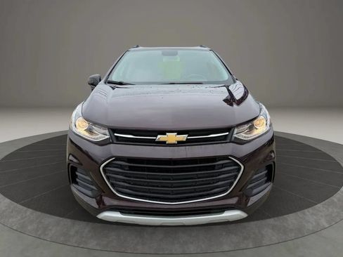 Used 2022 Chevrolet Trax LT w/ Driver Confidence Package AWD/4WD image 2