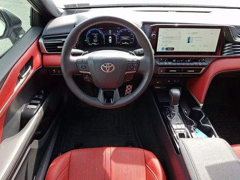 Certified 2025 Toyota Camry XSE AWD/4WD image 13