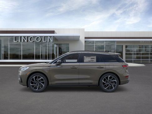New 2026 Lincoln Corsair Grand Touring image 3