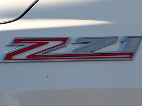 Used 2023 Chevrolet Tahoe Z71 image 36