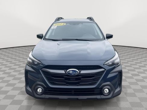 Certified 2024 Subaru Outback Premium AWD/4WD image 9