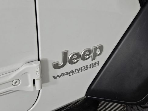 Used 2021 Jeep Wrangler Unlimited Sport AWD/4WD image 5