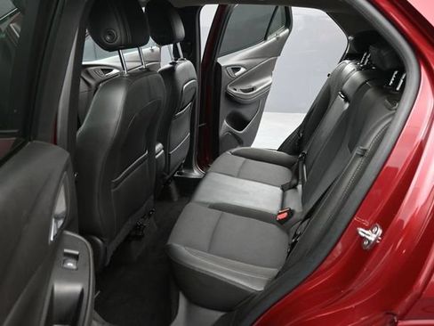 Used 2023 Buick Encore GX Select w/ Sport Touring Package FWD image 9