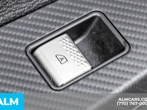 Used 2025 Mitsubishi Outlander SE FWD image 54