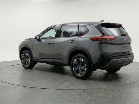 Used 2025 Nissan Rogue SV AWD/4WD image 6