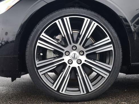 Used 2023 Volvo S90 B6 Plus AWD/4WD image 9